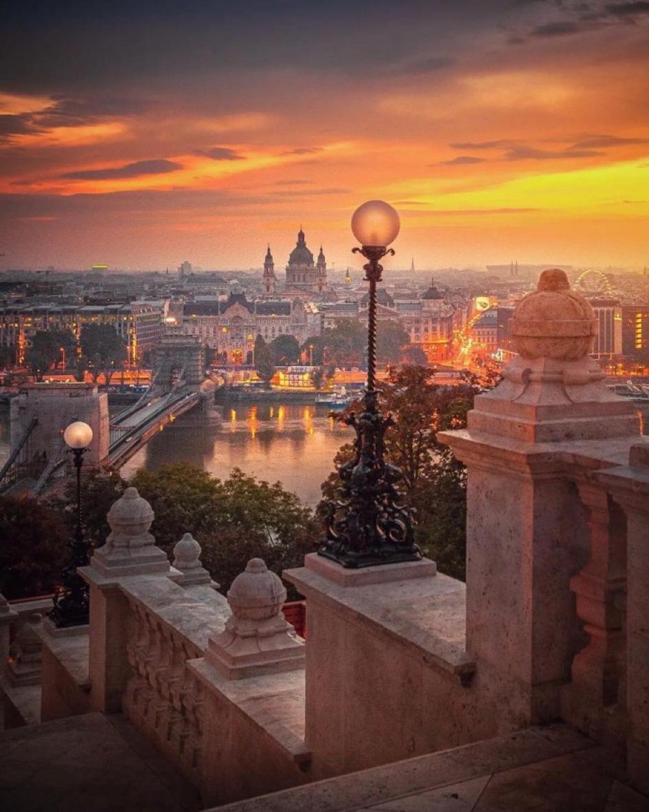 U Home Central Budapest Extérieur photo