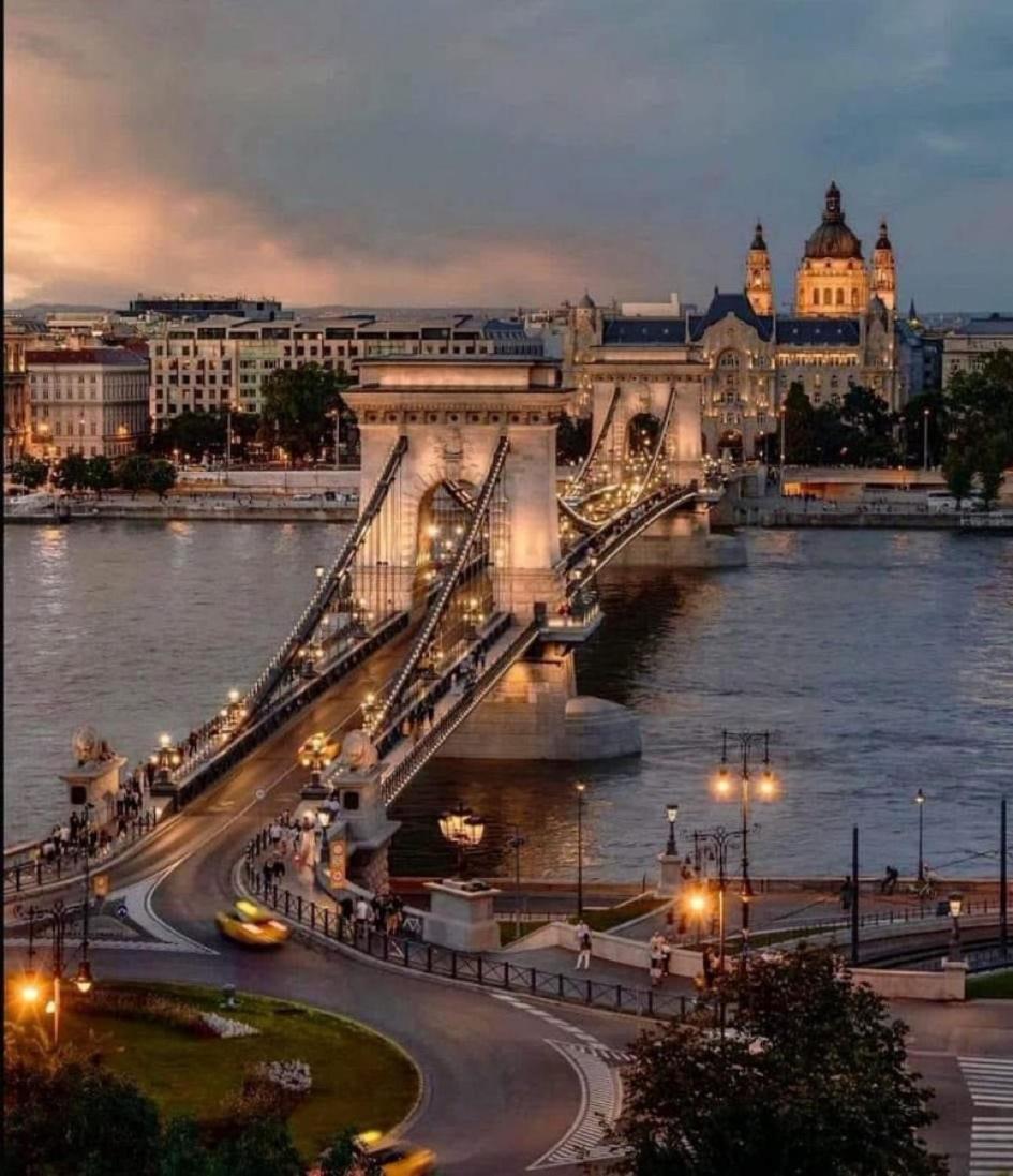 U Home Central Budapest Extérieur photo